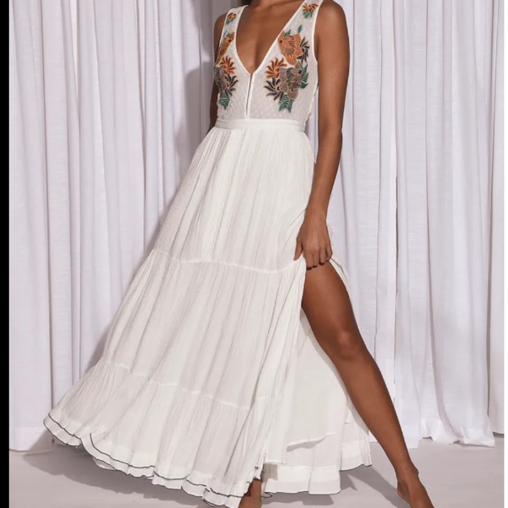 Lulus bridal dress sz LG.